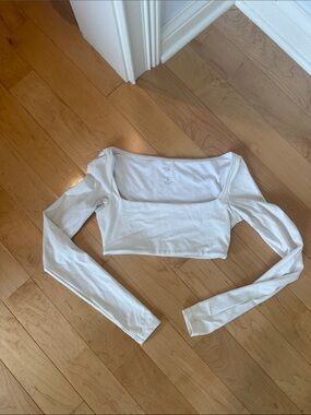 Crop Shop Boutique White Long-Sleeve Square Neck Crop Top